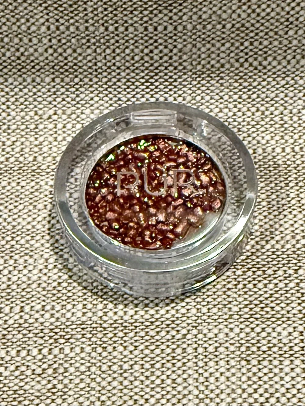 PUR On Point  Metallic Eye Gloss - Rose Gold